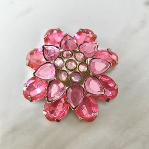SOLD on other platform Vintage Brooch